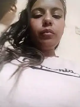 cinthia2011 online show from March 3, 6:37 pm