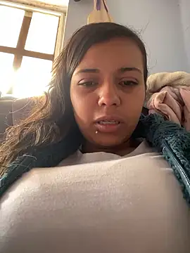 cinthia2011 online show from January 16, 4:44 pm