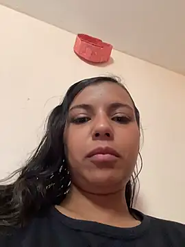 cinthia2011 online show from February 22, 4:41 pm