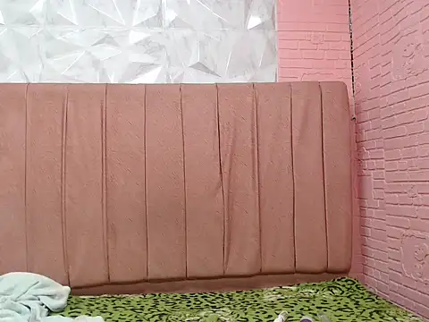 maldyhot303av online show from January 19, 1:53 am