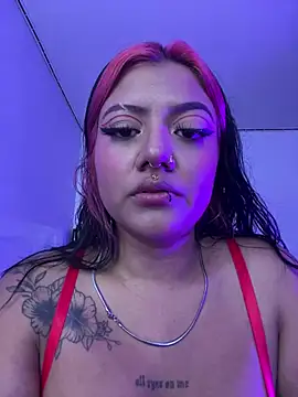 queen of you heart online show from August 3, 5:52 pm