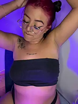 queen of you heart online show from February 9, 2:42 am