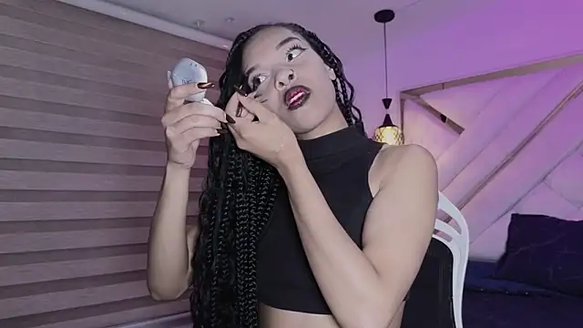 mia gatesvg online show from February 28, 2:55 am