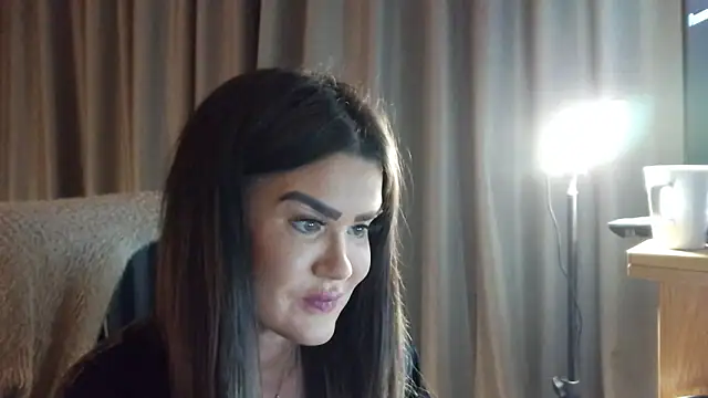 ScottishIvy online show from February 9, 4:27 pm