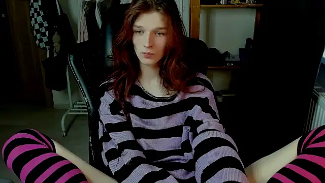 iceseeker2 online show from April 13, 6:06 am