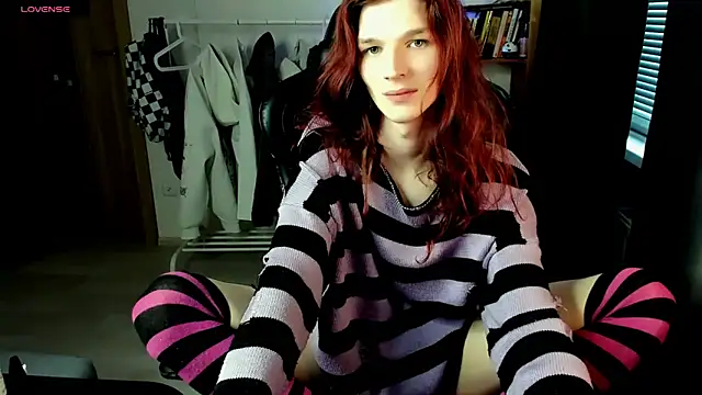 iceseeker2 online show from March 23, 3:12 pm