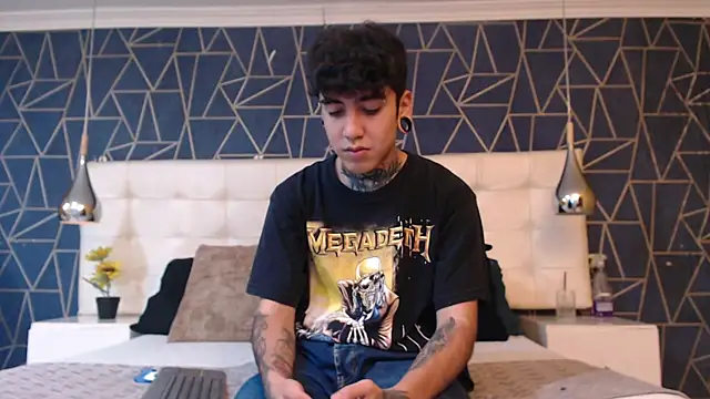 MarkOlsenn online show from January 15, 7:17 pm