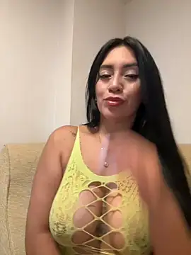 nataliia queen  online show from June 27, 5:02 am