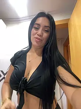 Snapshot of nataliia_queen_ chatting on March 21, 8:41 am nataliia queen online show from March 21, 8:41 am