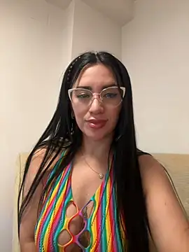 nataliia queen  online show from May 5, 5:32 am