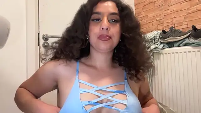 fayfay21xh online show from April 6, 8:43 pm