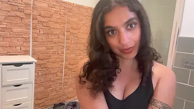 fayfay21xh online show from May 1, 7:52 pm