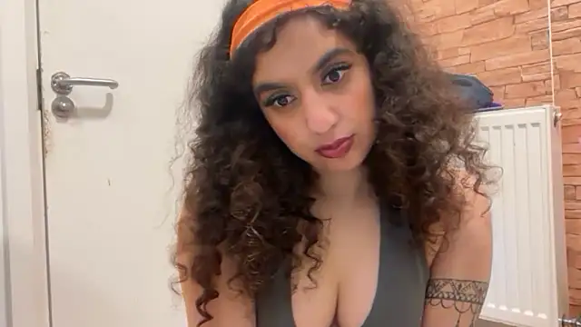 fayfay21xh online show from February 24, 6:20 pm