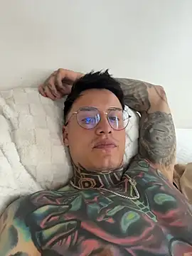 Chrissblack online show from February 24, 5:58 pm