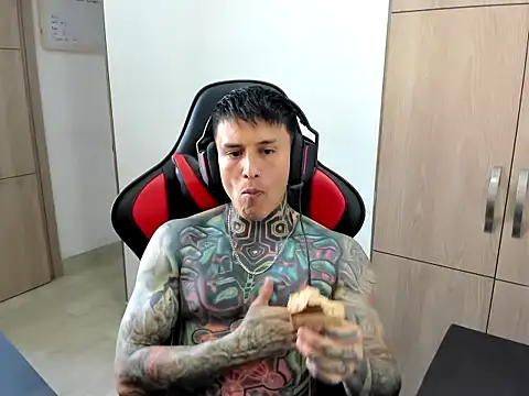 Chrissblack online show from March 23, 9:58 pm