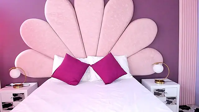 LolaGray   online show from February 20, 2:52 pm
