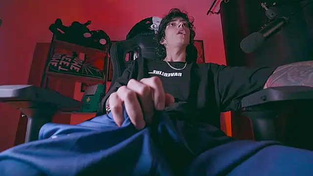 Olliver   y online show from April 8, 12:34 am