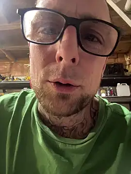 WIDBIGWHITECOCK online show from March 7, 3:35 am