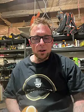 WIDBIGWHITECOCK online show from May 16, 4:00 am