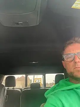 WIDBIGWHITECOCK online show from April 15, 5:06 pm