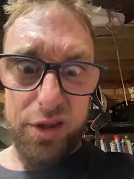 WIDBIGWHITECOCK online show from May 30, 4:52 am