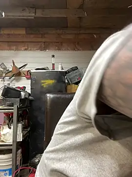 WIDBIGWHITECOCK online show from February 2, 4:33 am