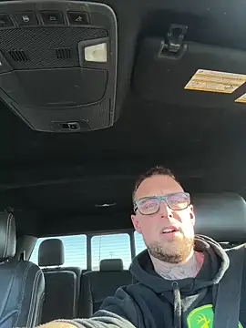 WIDBIGWHITECOCK online show from February 2, 7:35 pm