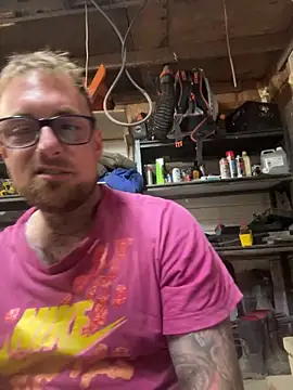 WIDBIGWHITECOCK online show from May 23, 3:16 am