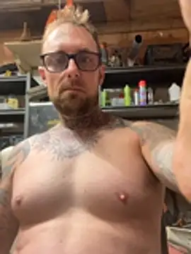 Snapshot of WIDBIGWHITECOCK chatting on June 20, 5:07 pm WIDBIGWHITECOCK online show from June 20, 5:07 pm