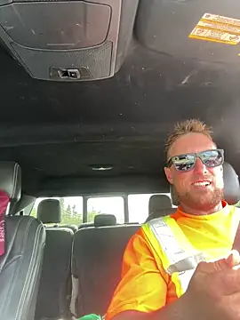 WIDBIGWHITECOCK online show from May 28, 9:32 pm