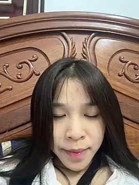 Lyli-122 online show from April 24, 9:55 am