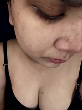 Snapshot of Ruma143 chatting on January 15, 5:33 am Ruma143 online show from January 15, 5:33 am