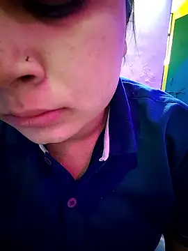 Snapshot of Ruma143 chatting on January 9, 5:36 am Ruma143 online show from January 9, 5:36 am