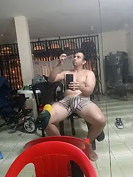 paladito01 online show from April 18, 6:27 am