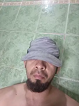 paladito01 online show from March 17, 5:21 am