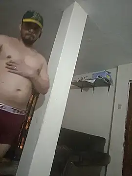 Snapshot of paladito01 chatting on February 12, 5:29 am paladito01 online show from February 12, 5:29 am