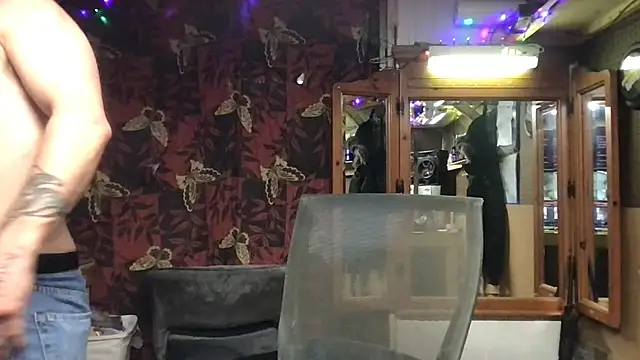 ARCHERTASTE online show from April 16, 8:53 pm