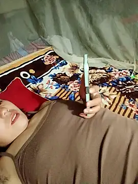 vanvan005 online show from April 14, 1:27 pm