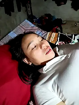 vanvan005 online show from February 13, 12:32 am