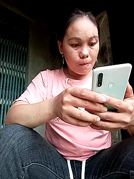 Snapshot of vanvan005 chatting on July 17, 11:35 pm vanvan005 online show from July 17, 11:35 pm