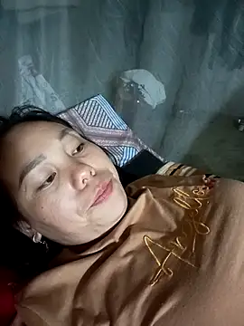 vanvan005 online show from March 29, 10:00 pm