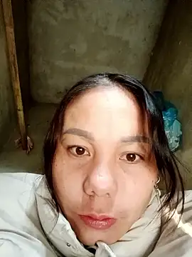 Snapshot of vanvan005 chatting on January 12, 2:29 am vanvan005 online show from January 12, 2:29 am