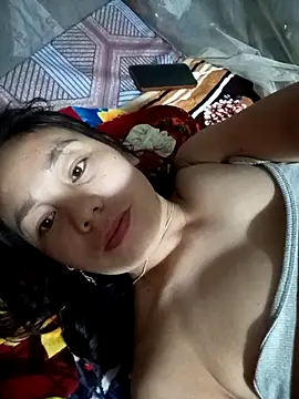 vanvan005 online show from March 18, 11:05 pm