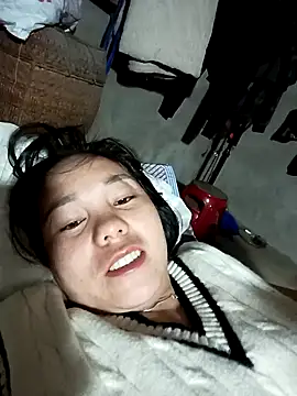 vanvan005 online show from February 18, 11:12 pm