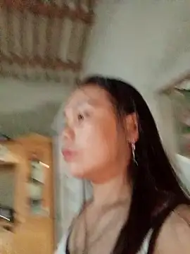 vanvan005 online show from May 24, 10:31 pm