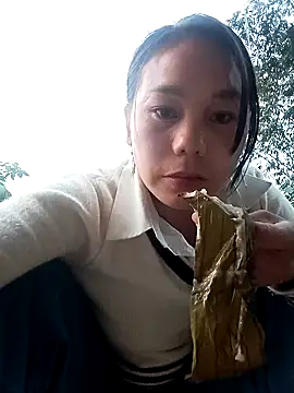 vanvan005 online show from March 19, 11:10 am