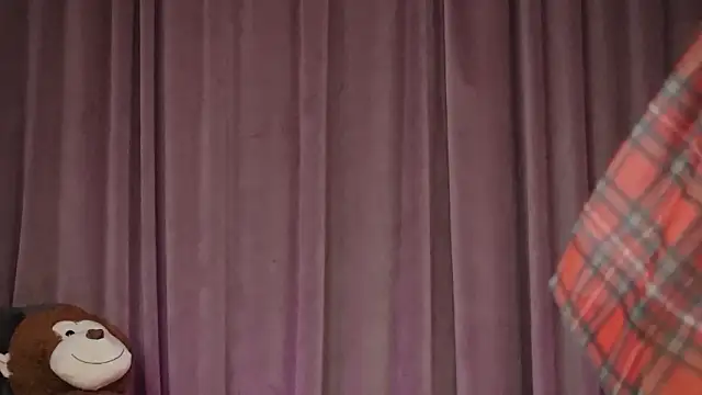 ZariaaVera online show from March 15, 9:00 pm