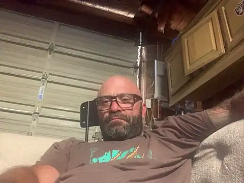 Snapshot of calimeatstick chatting on May 30, 11:54 pm calimeatstick online show from May 30, 11:54 pm