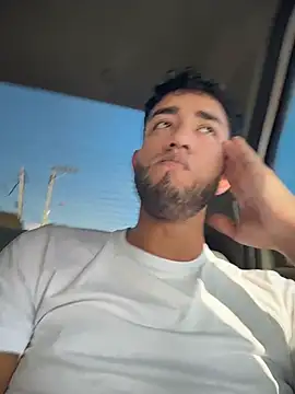 liam bronw online show from April 12, 8:23 pm