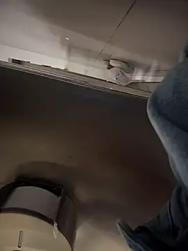 liam bronw online show from April 6, 6:42 pm